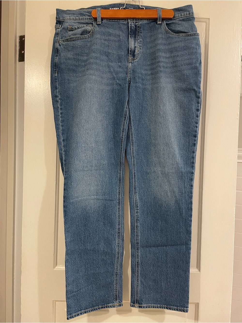 Old Navy High Waist Boyfriend Jeans in Medium Blue